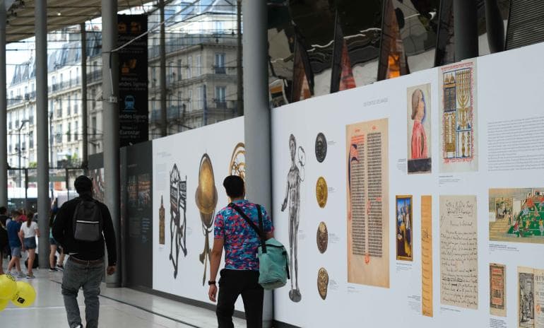 exposition de la BnF à Paris gare du Nord à l'occasion de la réouverture du site Richelieu de la BnF